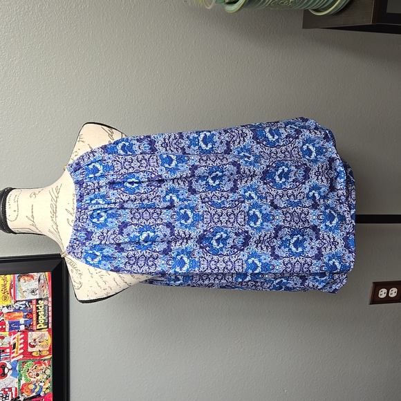 Top - Picture 3 of 6